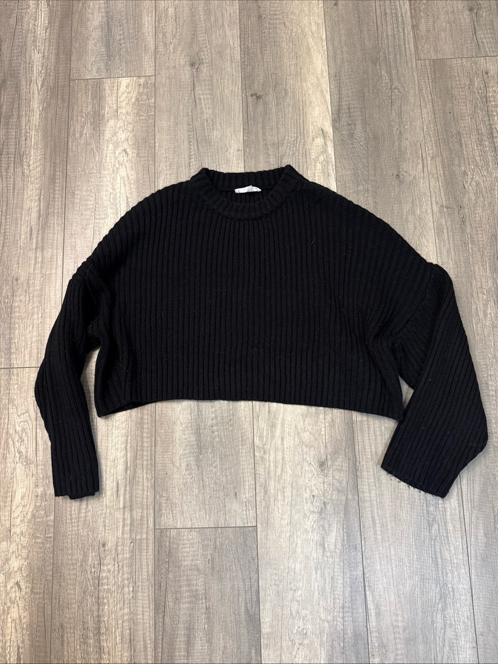 LBLC the label Black Ribbed Cropped Crew Sweater